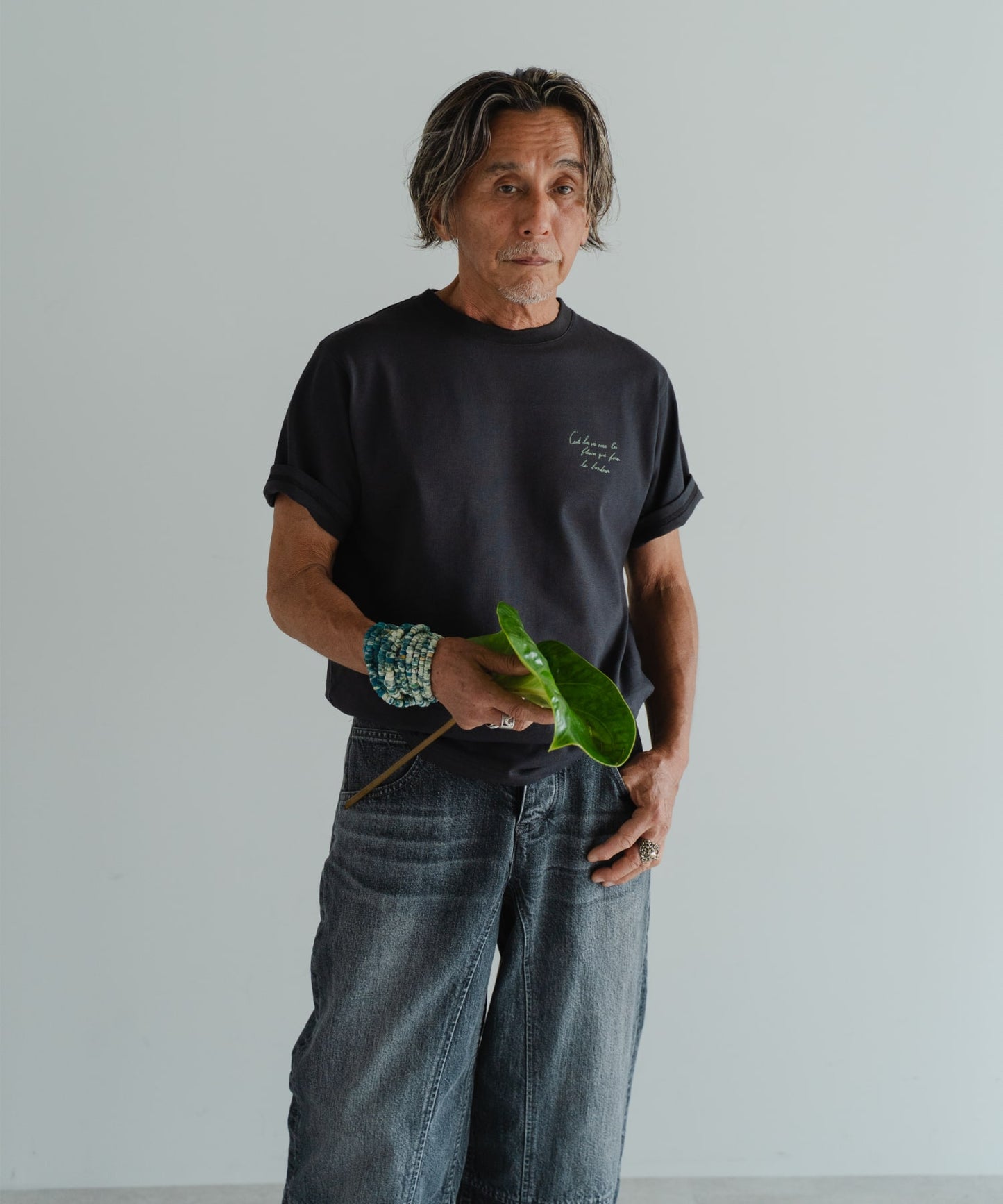Botanical T-Shirt - Charcoal Black