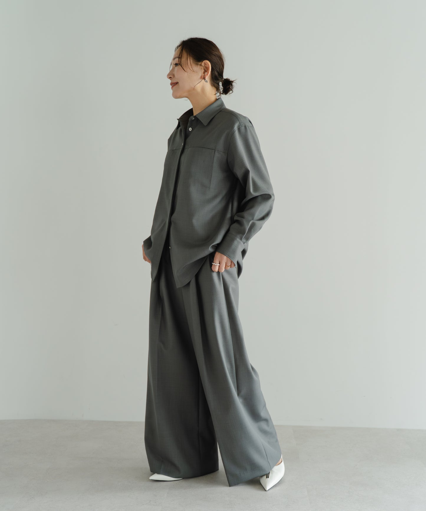 Tuck Wide Pants - Charcoal Gray
