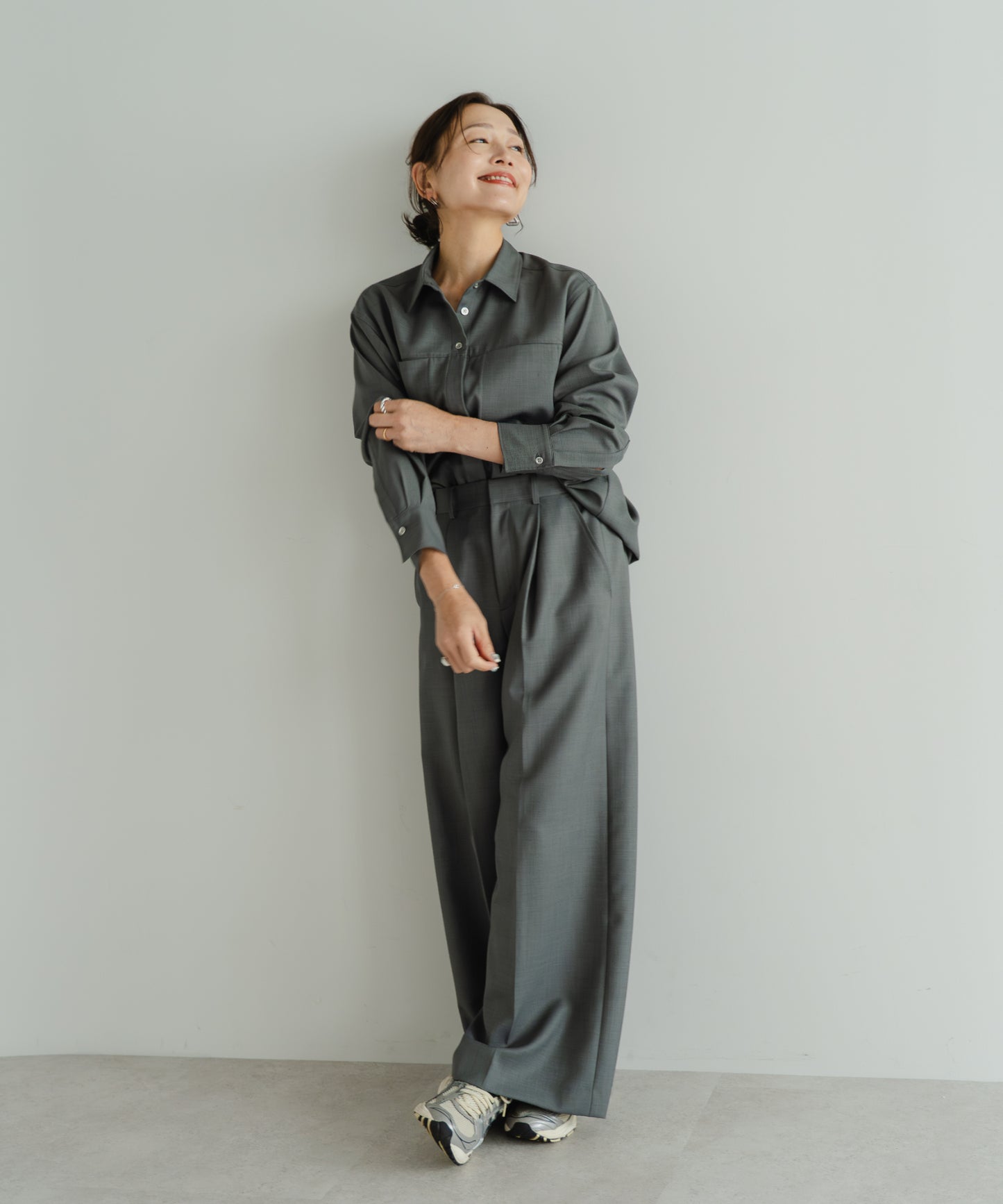Tuck Wide Pants - Charcoal Gray