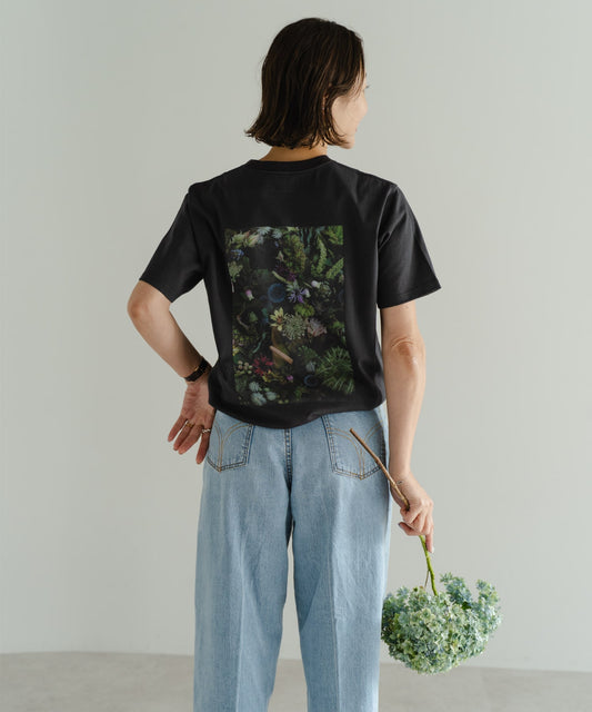 Botanical T-Shirt - Charcoal Black